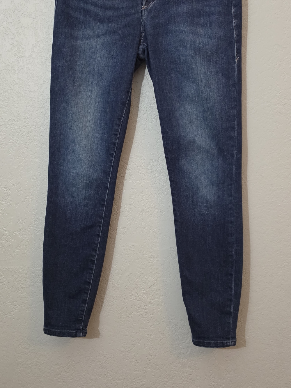 Good American Good Legs Crop Skinny Jeans Dark Wash Mid Rise Womens 4 - Picture 3 of 8